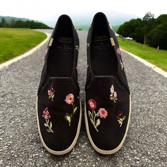 Kate Spade New York x KEDS Black Triple Decker Sneakers Embroidered Flowers Sz 9 - Picture 3 of 6